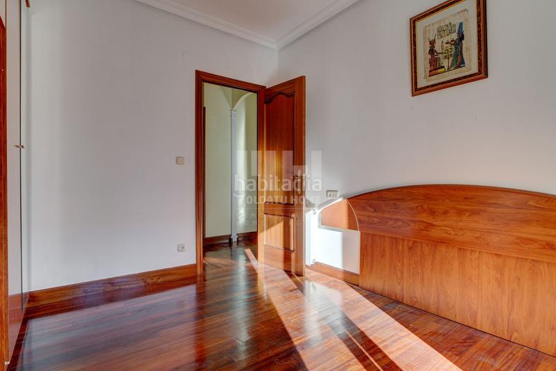 Foto b284ab34-ea7e-49c4-afc8-1378d6585f96. Piso calle aduana con gran terraza en Centro - Mendibil - Santiago Irun