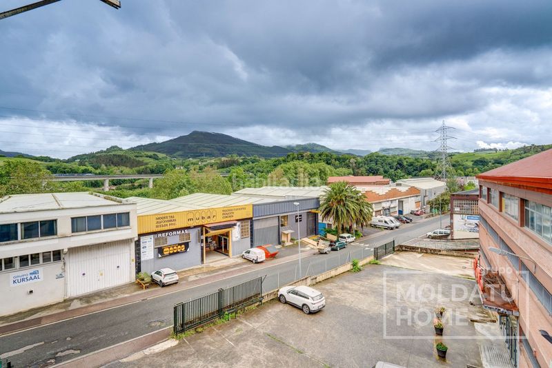 Foto a7d5af24-5e80-4469-a722-a7c743d094ab. Nau industrial a Hernani