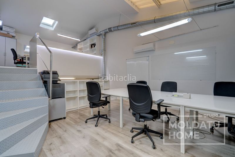 Foto c7b8f5e4-c643-4759-8d10-4bfda59bd16a. Nau industrial a Hernani