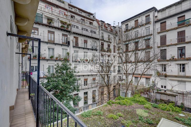 Foto 013c21dc-a8c0-411f-9b8a-7fc16d0f65ae. Apartament amb calefacció a Área Romántica Donostia - San Sebastián