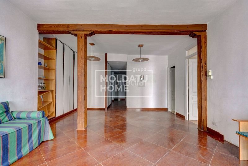 Foto db39f646-64d0-4ee4-8980-e6bd0d463897. Apartament amb calefacció a Área Romántica Donostia - San Sebastián