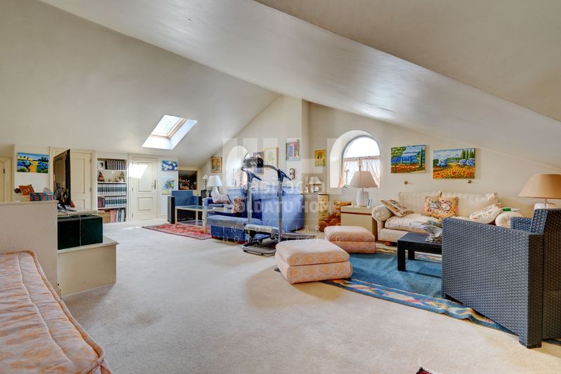 Foto 09fb2f2e-de06-4bc9-a3f3-9f8579377b06. Dúplex amb calefacció aparcament piscina a Centro - Mendibil - Santiago Irun