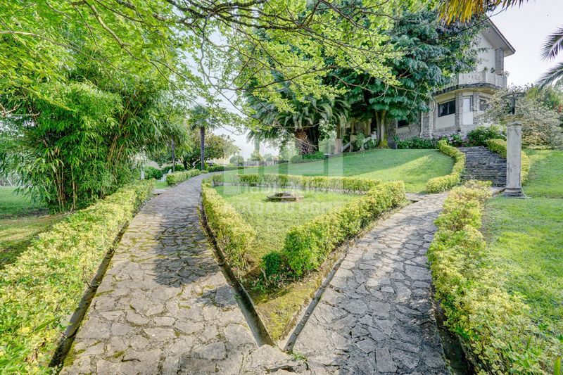 Foto 12d13083-e115-49e1-af08-0419f8d7aa9e. Dúplex amb calefacció aparcament piscina a Centro - Mendibil - Santiago Irun