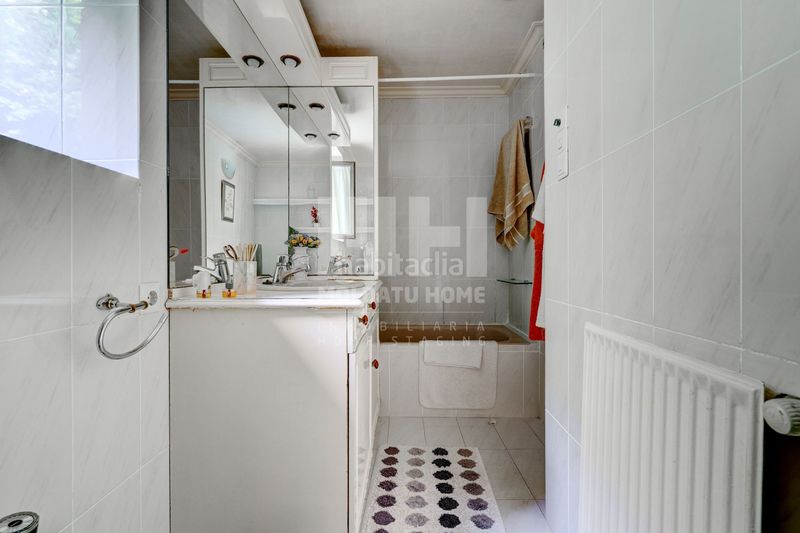 Foto 2f401278-69bf-4d5e-85b0-4500a4df9ea3. Dúplex amb calefacció aparcament piscina a Centro - Mendibil - Santiago Irun