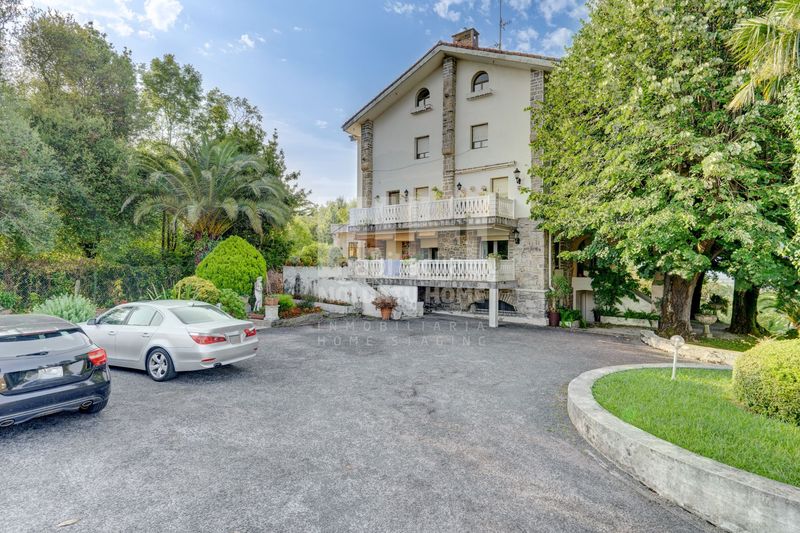 Foto 6c4399de-4e11-4fa1-b11b-5fdac9183107. Dúplex amb calefacció aparcament piscina a Centro - Mendibil - Santiago Irun