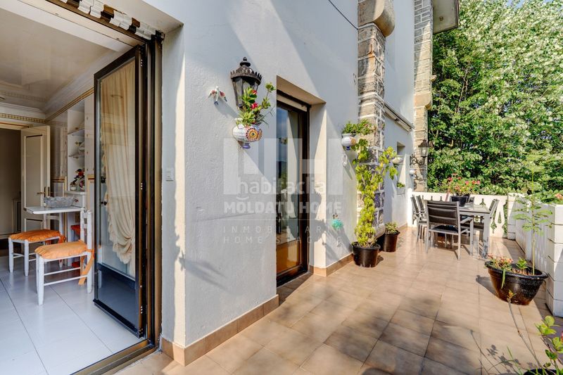 Foto 875c3c4e-ce07-400b-9fa2-e5159f43a153. Dúplex amb calefacció aparcament piscina a Centro - Mendibil - Santiago Irun