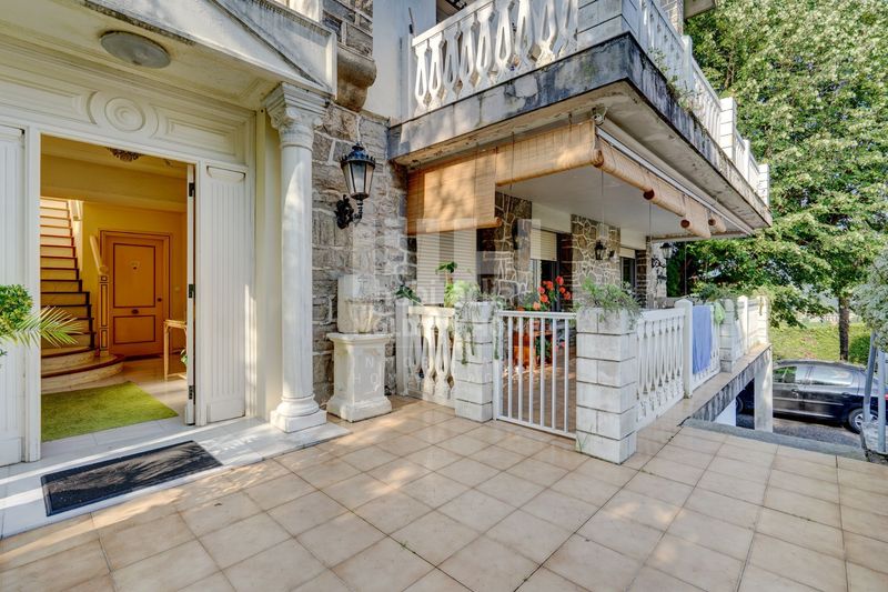 Foto 93abb24d-a0d9-4a8f-85db-e456311cf156. Dúplex amb calefacció aparcament piscina a Centro - Mendibil - Santiago Irun