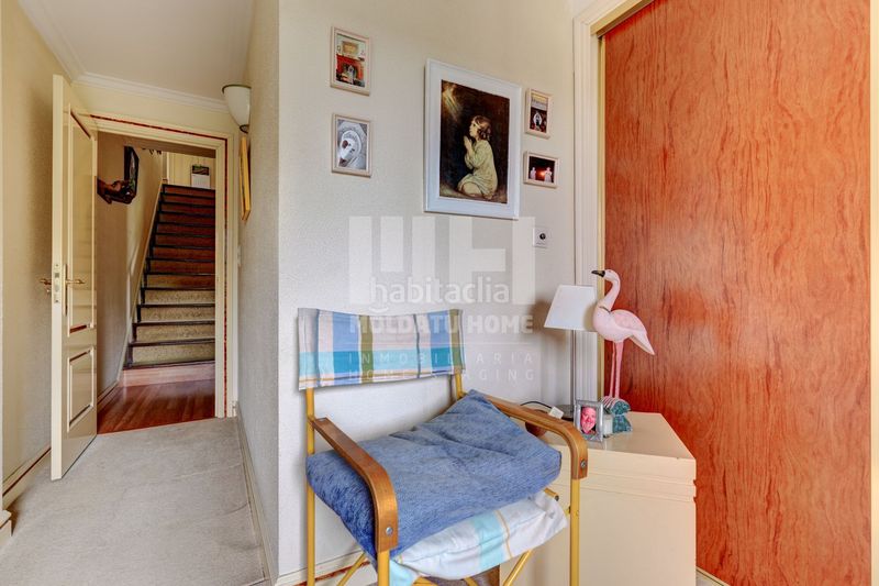 Foto b2d0828b-7442-42d2-ab1c-1efa0bc10b55. Dúplex amb calefacció aparcament piscina a Centro - Mendibil - Santiago Irun