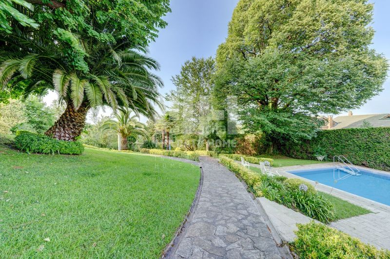 Foto bee12ac2-afa1-4dd6-8753-bf6f682415b8. Dúplex amb calefacció aparcament piscina a Centro - Mendibil - Santiago Irun