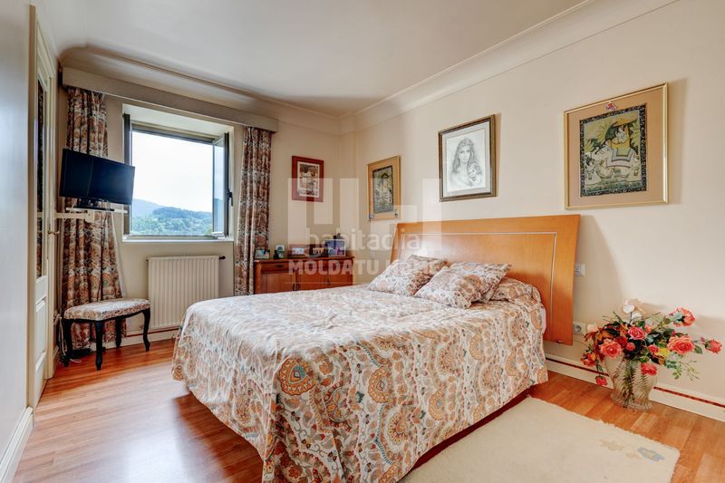 Foto ffd58367-5324-4dc4-b782-05f952b9bb93. Dúplex amb calefacció aparcament piscina a Centro - Mendibil - Santiago Irun