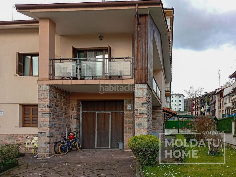 Foto 2d6cb0de-866a-4459-aa18-6dad2e329164. Casa amb calefacció aparcament a Centro - Mendibil - Santiago Irun