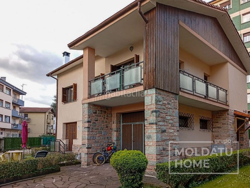 Foto 77c5c995-e9a1-4231-ad52-083197ab89dd. Casa amb calefacció aparcament a Centro - Mendibil - Santiago Irun