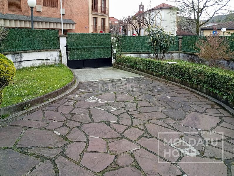 Foto 7ab9092f-4a39-4b1f-ab52-0af53e9ba8df. Casa amb calefacció aparcament a Centro - Mendibil - Santiago Irun