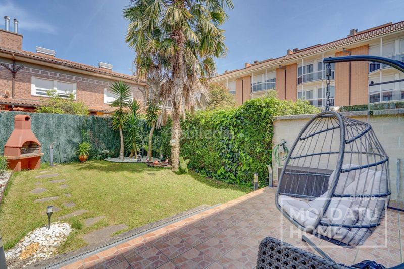 Foto b190b5b9-0e42-4032-90e8-9e600f3d702f. Casa adossada amb calefacció aparcament a Jaizubia - Urdanibia - Puiana Irun