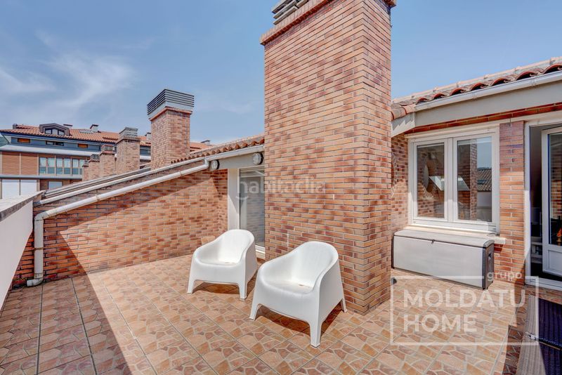 Foto ca2079f6-83e0-45f1-8ab6-d787d2493dd1. Casa adossada amb calefacció aparcament a Jaizubia - Urdanibia - Puiana Irun