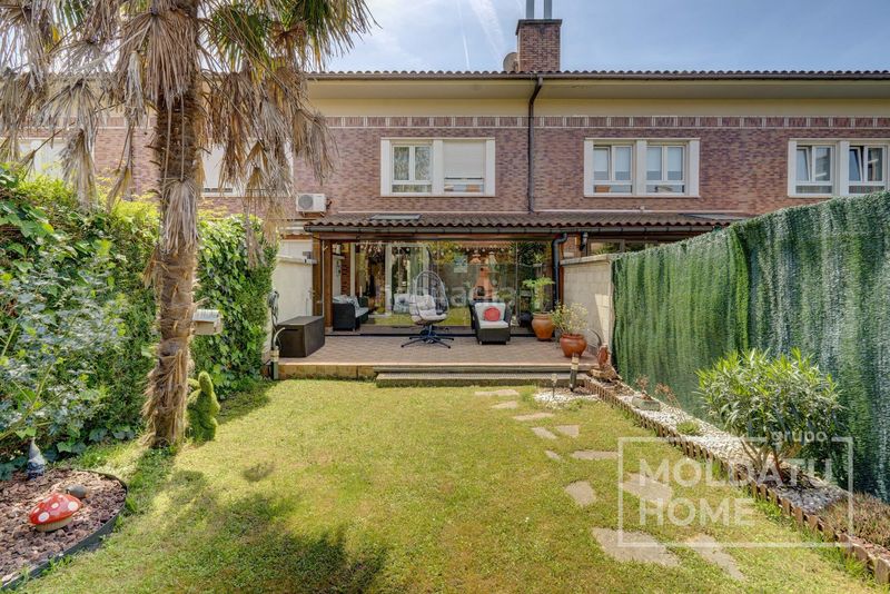 Foto db2ec98e-3989-4c9c-91ce-8cad7f86a9b0. Casa adossada amb calefacció aparcament a Jaizubia - Urdanibia - Puiana Irun