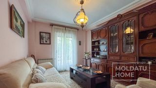 Etagenwohnung in Hernani. Piso hernani