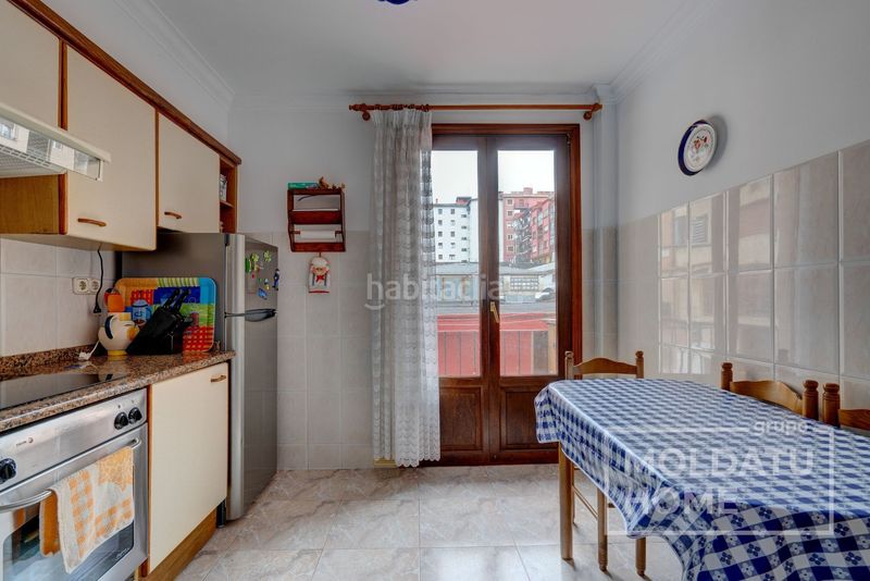 Foto c359ce9e-2401-4dcf-a1fa-f7d45ec7d11f. Pis amb calefacció a Pinar - Anaka - Belaskoenea Irun