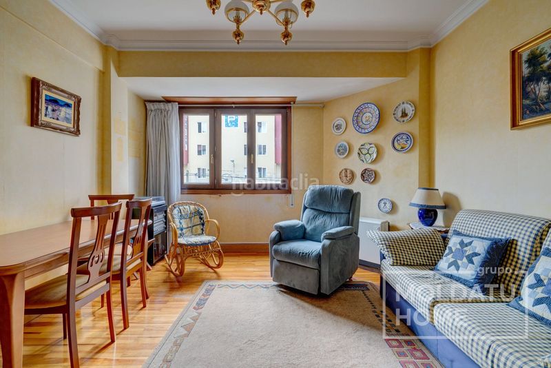 Foto e34477f3-0565-4c41-bf1f-225a0b3aa9b5. Pis amb calefacció a Pinar - Anaka - Belaskoenea Irun