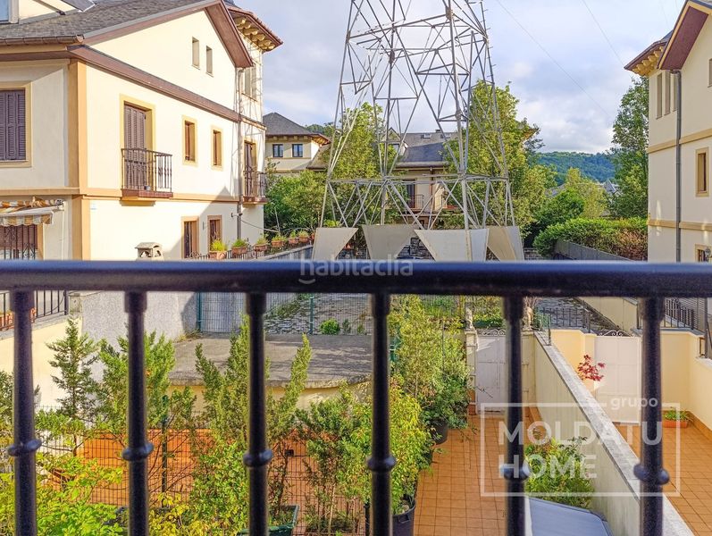 Foto 51e167e6-9e15-4b03-bb7a-1de4b917890e. Casa adossada amb calefacció aparcament a Lapice - Larreaundi - Olaberria - Meaka Irun