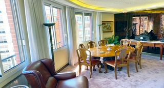 Flat in Sabino Arana-Jesuitas. Exclusiva vivienda señorial en esquina con vistas panorámicas ju