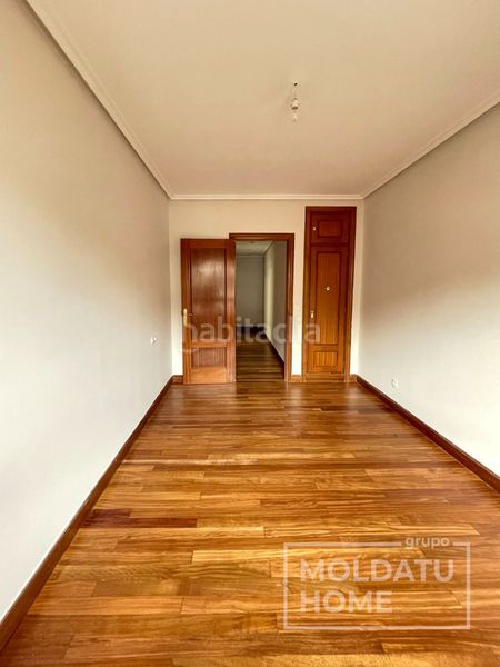 Foto 42298ab2-5b02-4928-8c39-db8770503c35. Piso  en Artatza-Pinueta-Pinosolo Leioa