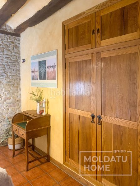 Foto 3099ce11-6298-4a70-83c3-5dc4b943d4cf. Casa amb calefacció a Leoz