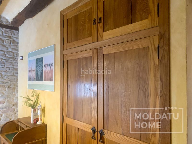 Foto ca3601ed-148b-42d5-8ff6-ef1da5d74f6c. Casa amb calefacció a Leoz