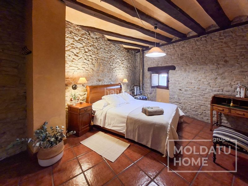 Foto d1b0a031-9924-4ac9-9867-b88c02122738. Casa amb calefacció a Leoz