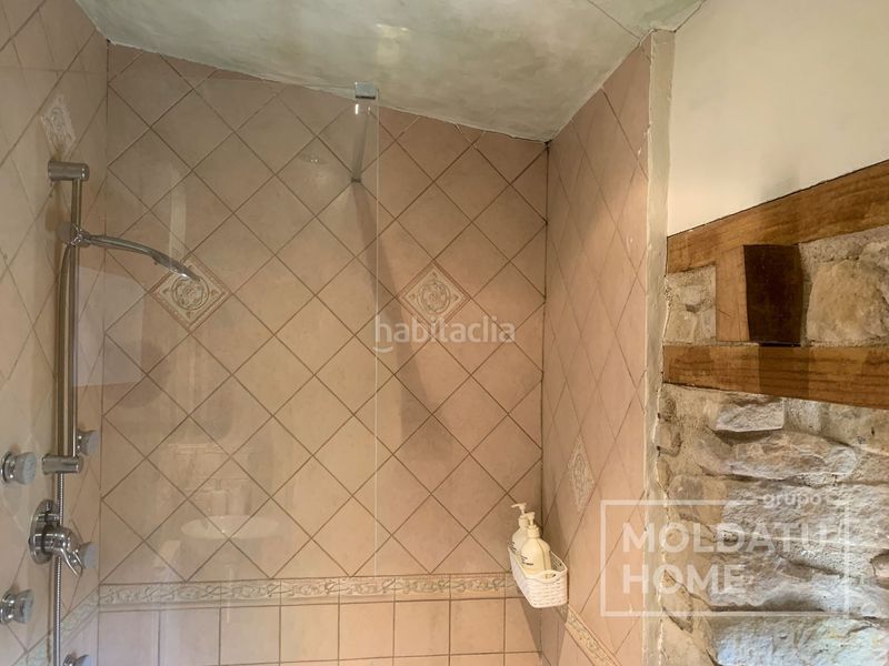 Foto e163502c-139d-4052-87c0-8290ef8750e2. Casa amb calefacció a Leoz