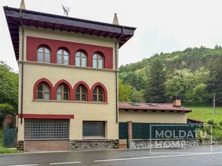 Casa a Arratzua - Ubarrundia. Casa independiente en venta en carretera de bergara