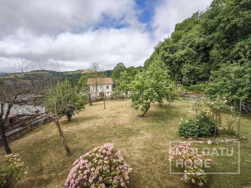Foto f321dc52-b0fb-4a55-a796-1e3b22ed5168. Casa amb calefacció a Carranza