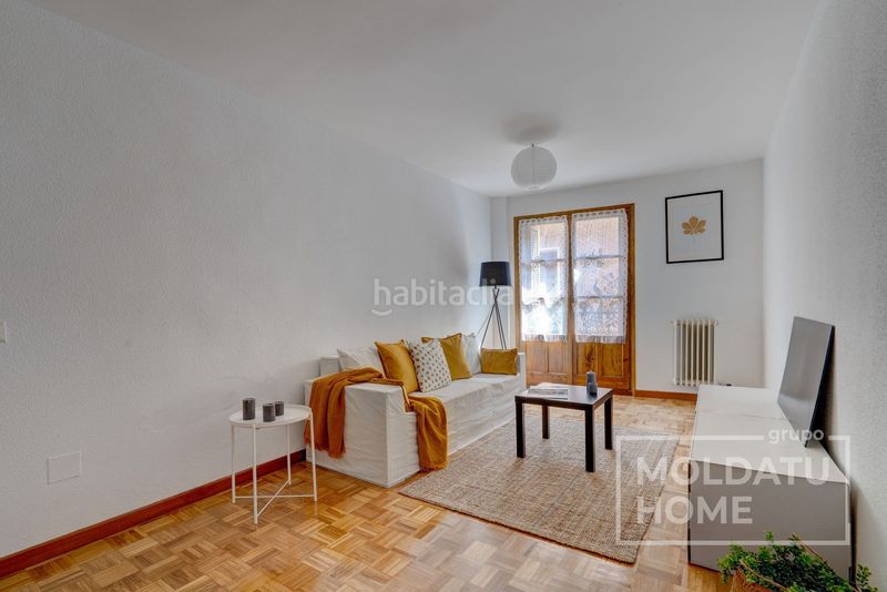 Foto b04190f2-307f-46d1-b570-73ea7cd854c2. Pis a Arcos (Los)