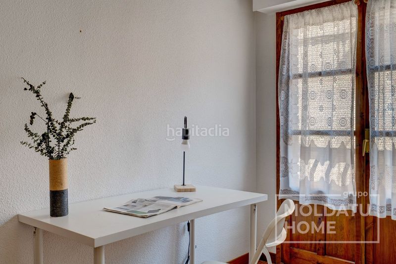 Foto c8799ba3-9e79-49dd-85c7-63c86f7a09fa. Pis a Arcos (Los)