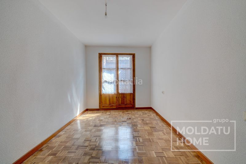 Foto ec5259ce-28b0-4bf6-b412-a5b263b95a2c. Pis a Arcos (Los)