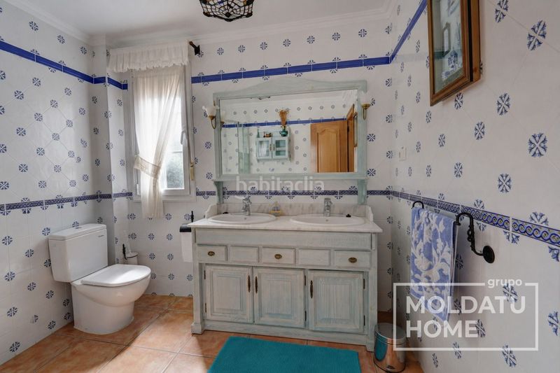 Foto a3935def-5061-4599-85f9-07010532dfa1. Casa amb calefacció aparcament a Arnuero