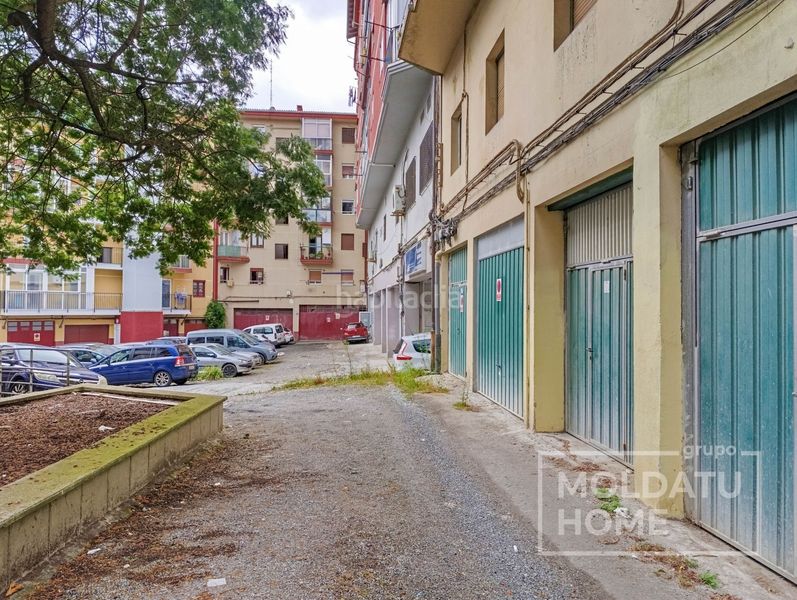 Foto 0e09501c-c5a1-4e03-b4c2-ddcea512acef. Aparcament cotxe a Pinar - Anaka - Belaskoenea Irun