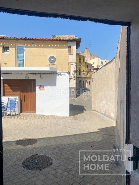 Foto b121bc0a-dd66-4ce8-880a-e6a647dc2f76. Masia amb calefacció aparcament a Corella