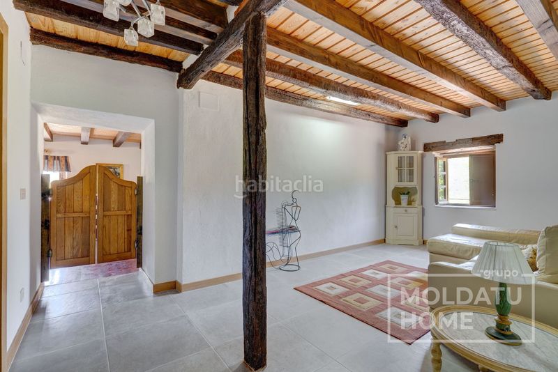 Foto c9901d5c-0d5a-493c-987f-70fce746cf62. Casa amb calefacció aparcament a Mendaro