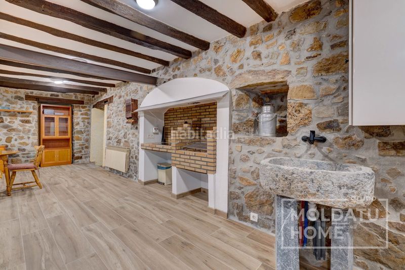 Foto ec70056b-6796-43ea-b23f-131379076689. Casa amb calefacció aparcament a Mendaro