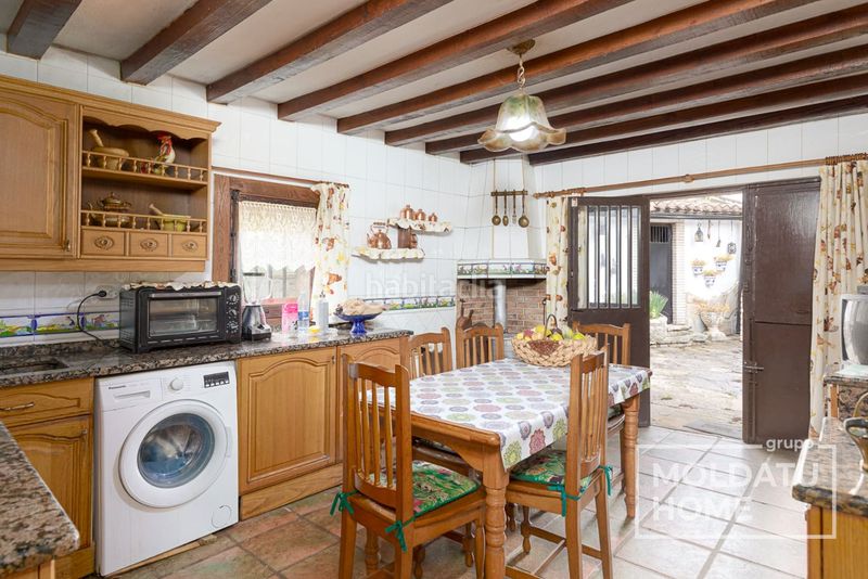 Foto ad151de9-ffda-4b05-ad70-44dcc228fd84. Casa amb calefacció aparcament piscina a Legutiano