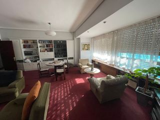 Flat  Juan antonio zunzunegi. Amplia vivienda de 157 m con garaje en una de las zonas mejor co