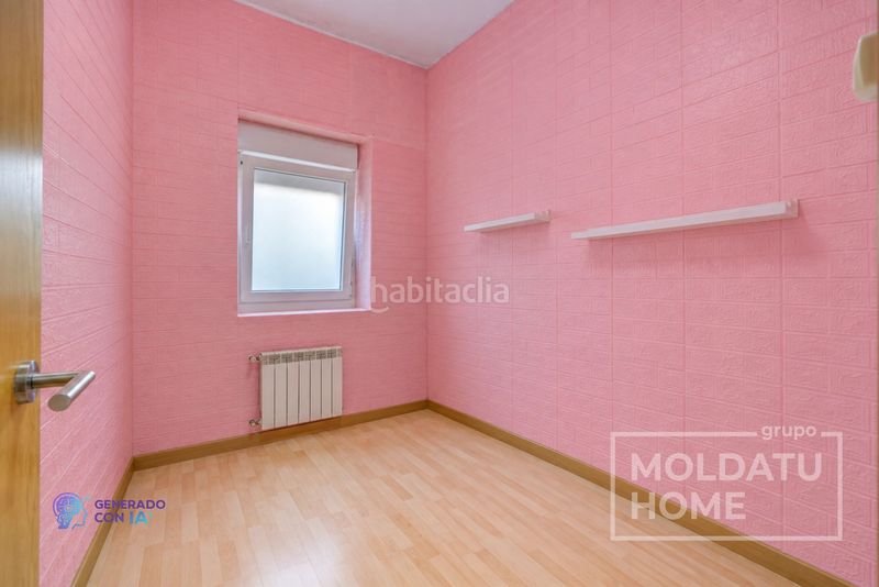 Foto ee666a47-17b7-4804-8a44-b8554c65d889. Etagenwohnung mit heizung in Pinar - Anaka - Belaskoenea Irun