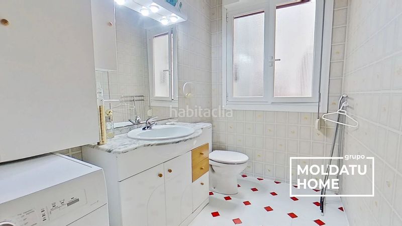 Foto a4a55e38-da41-434c-8949-8e44c7980069. Pis amb calefacció a Barrio de Uribarri Bilbao