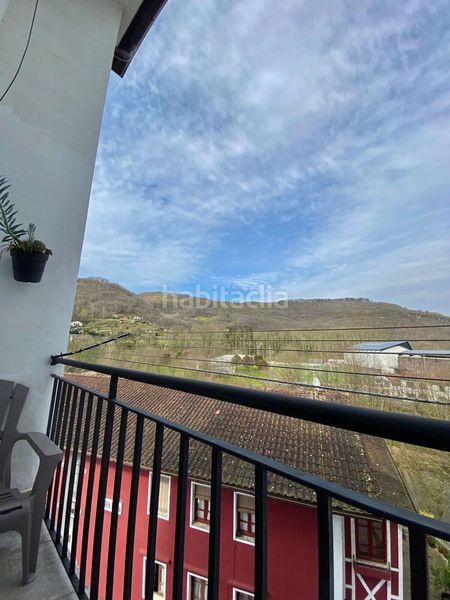 Foto e2c98229-3b82-428a-a628-8a4951717c3a. Etagenwohnung mit heizung in Baztan