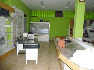 Local commercial à Andoain. Andoain local zona la salle