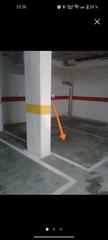 Posto auto in Ciutat Universitària. Elche, zona altabix kelme, plaza de garaje muy amplia, puerta au