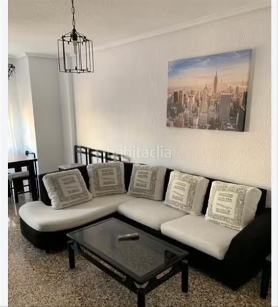Foto 86c7e291-2086-4644-a996-ea545fdd83e2. Piso elche, zona Altabix, ascensor, garaje, terraza, 3 habitaciones, 1 baño, amueblado, muy luminoso, alta de suministros, cerca de tod en Elche / Elx