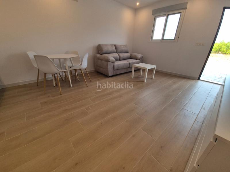 Foto 12b7782a-f3e0-45b2-8e93-ae0eed273276. Alquiler casa  de campo dividida en cinco estancias con zonas comunes para compartir, carretera santa pola cercano a Valverde, agua incluida en Elche / Elx