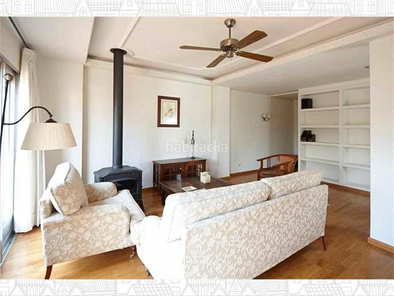 Foto 0249f86d-c80f-4a12-9832-875ee042abd5. Alquiler ático elche, zona Centro, atico, ascensor, terraza, amueblado, 2 habitacuones, 2 baños, aire acondicionado, armarios empotrados, muy lum en Elche / Elx